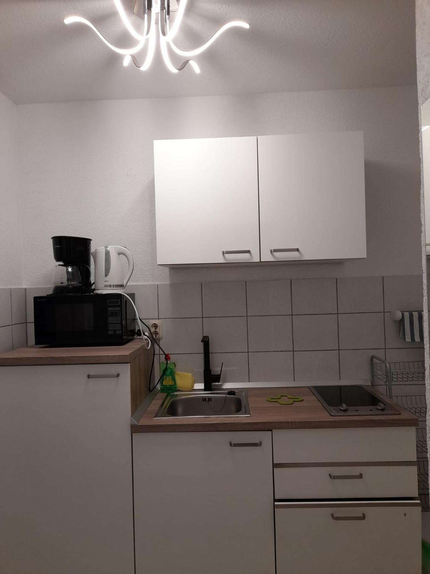 Apartments Malou Baška Voda Quarto foto